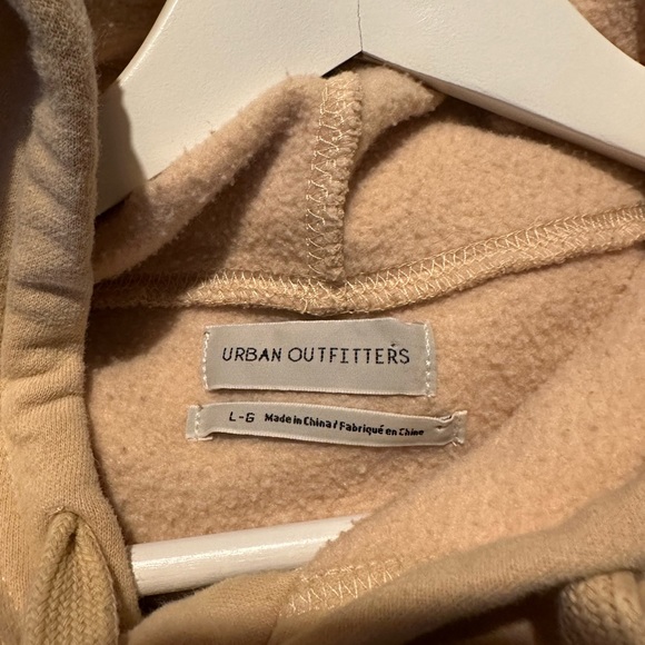 Urban outfitters cropped hoodie size L - Picture 3 of 3